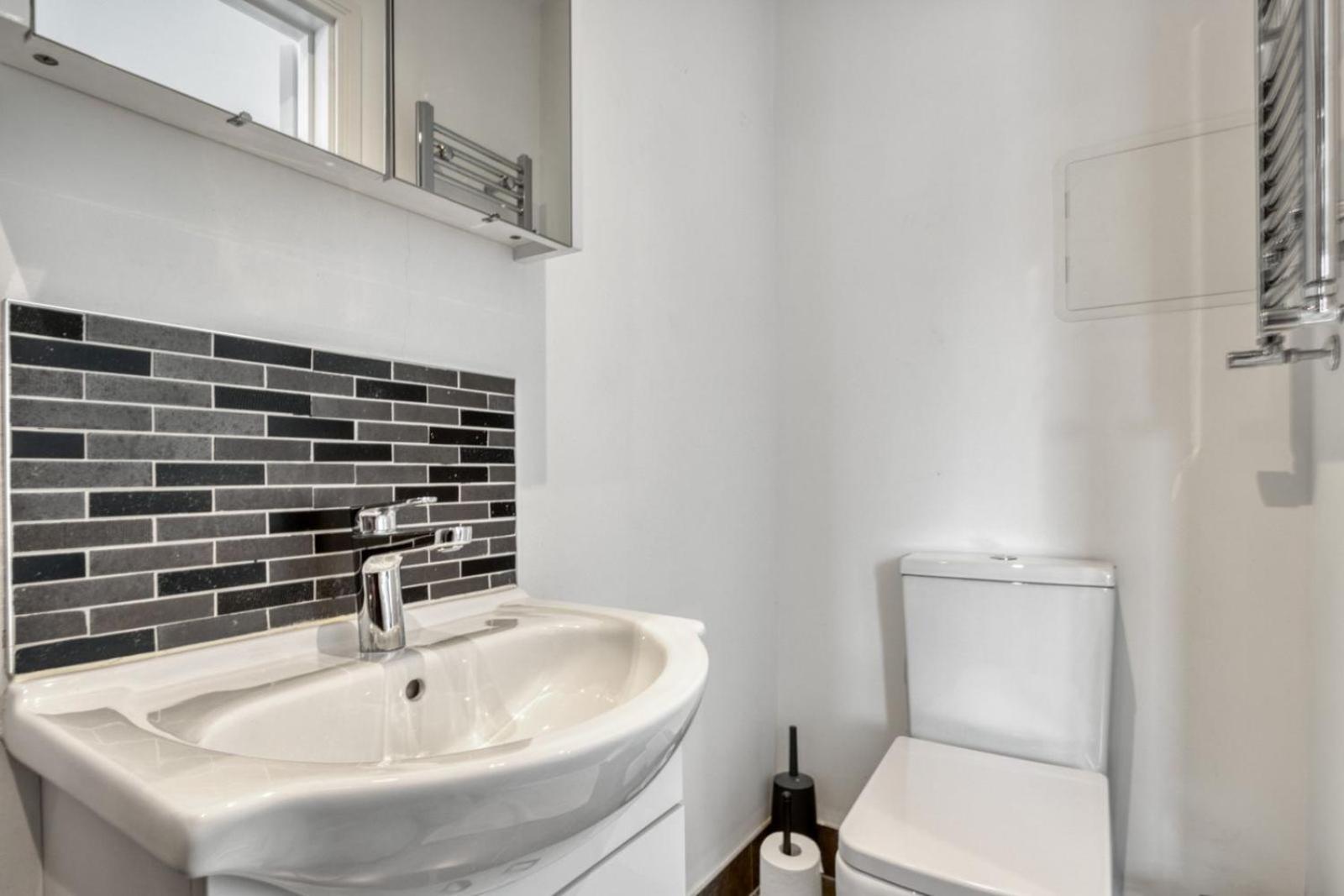 Luxurious Hidden Gem In Wandsworth Appartement Londen Buitenkant foto