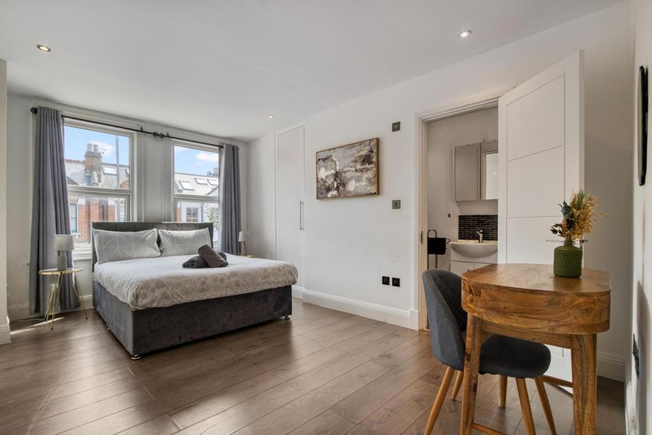 Luxurious Hidden Gem In Wandsworth Appartement Londen Buitenkant foto