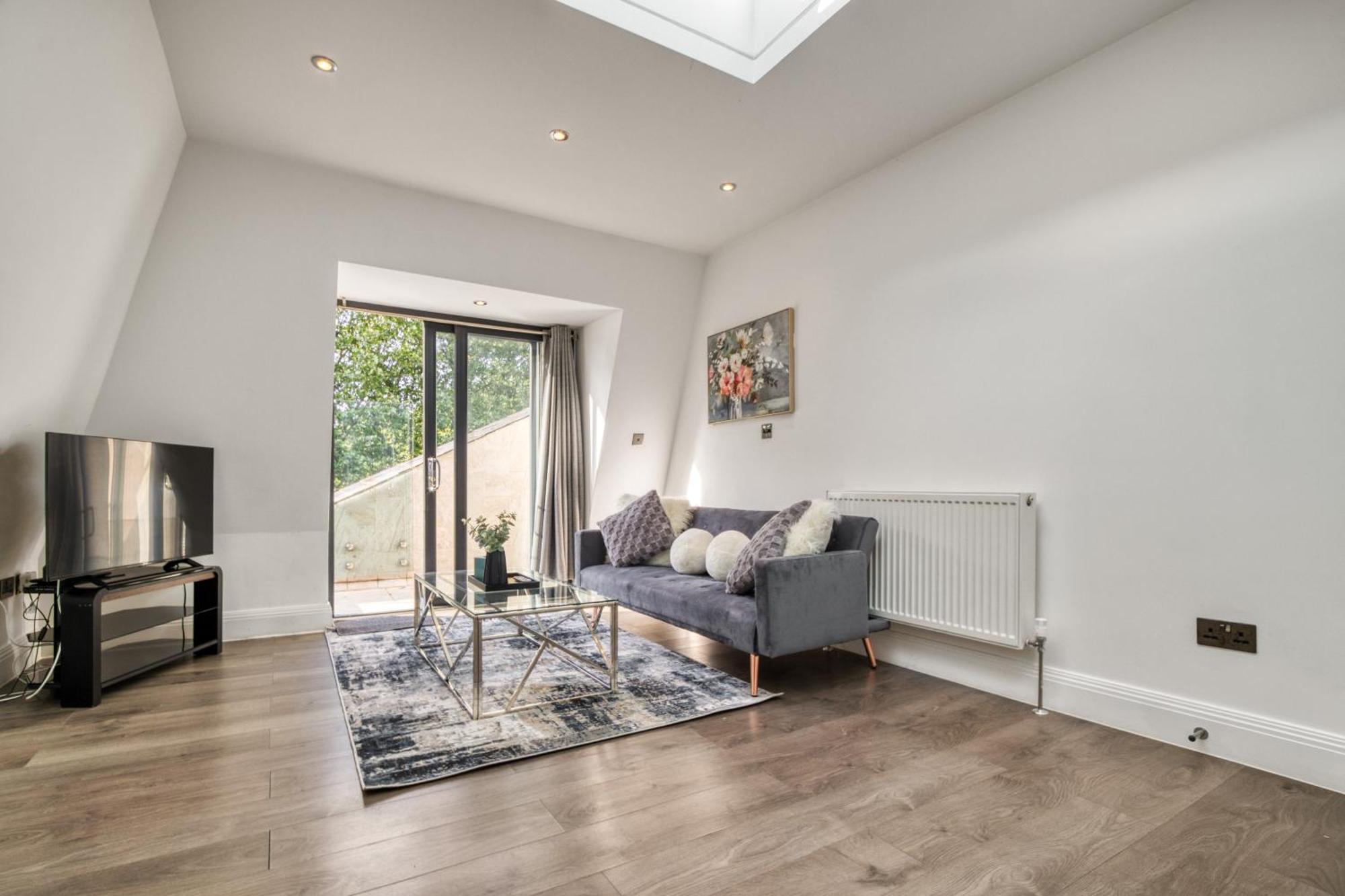 Luxurious Hidden Gem In Wandsworth Appartement Londen Buitenkant foto