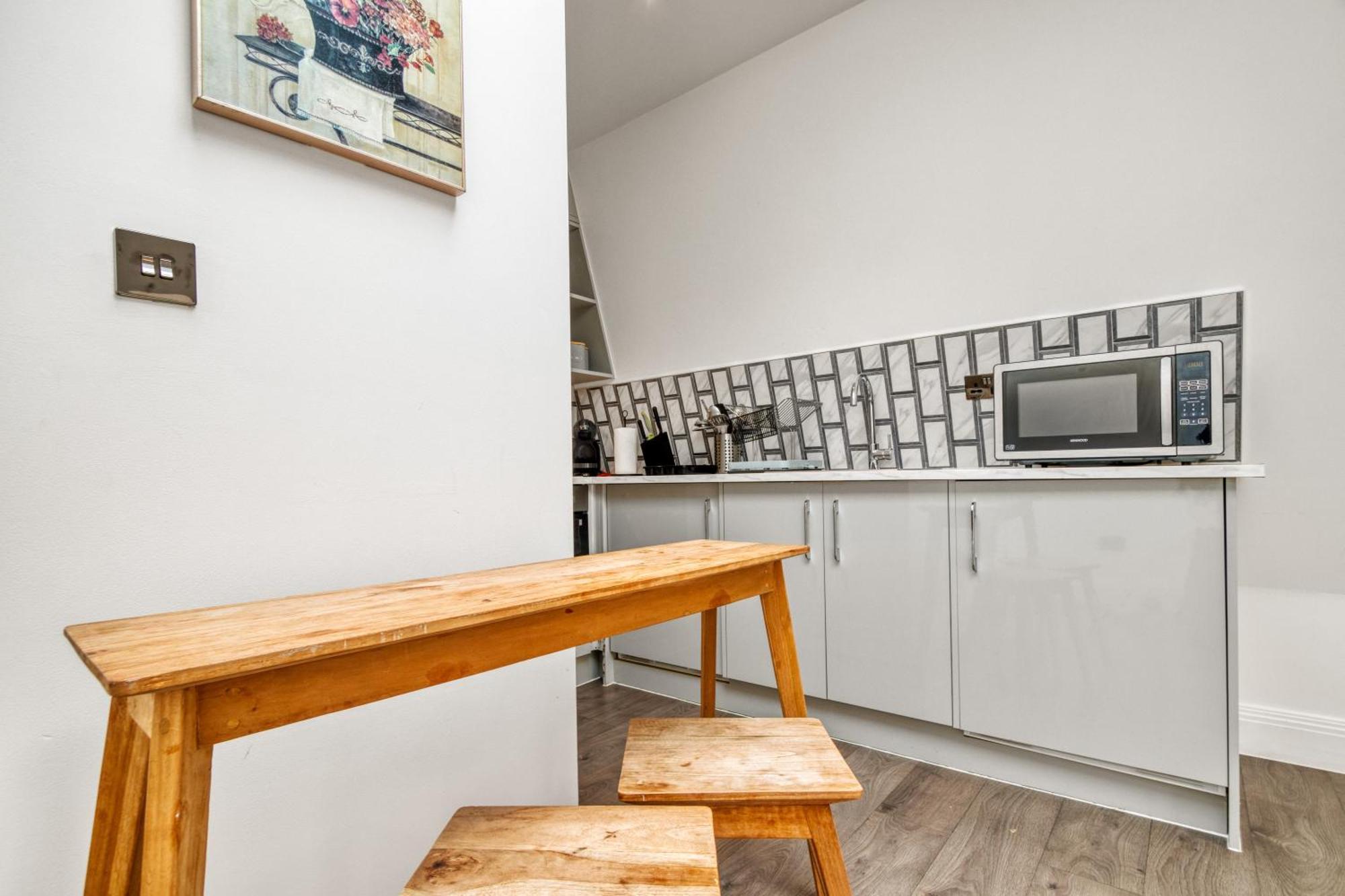 Luxurious Hidden Gem In Wandsworth Appartement Londen Buitenkant foto
