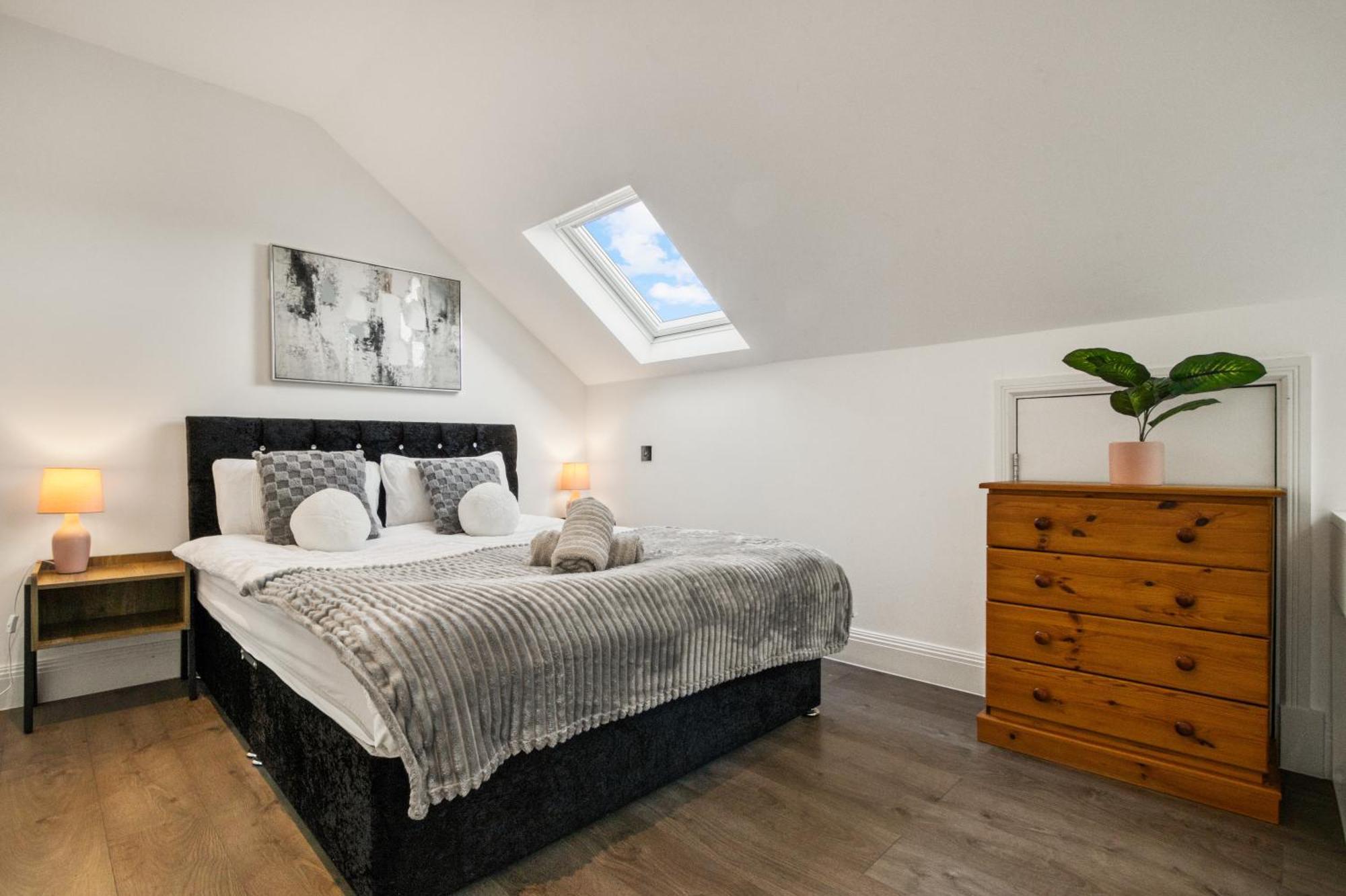 Luxurious Hidden Gem In Wandsworth Appartement Londen Buitenkant foto