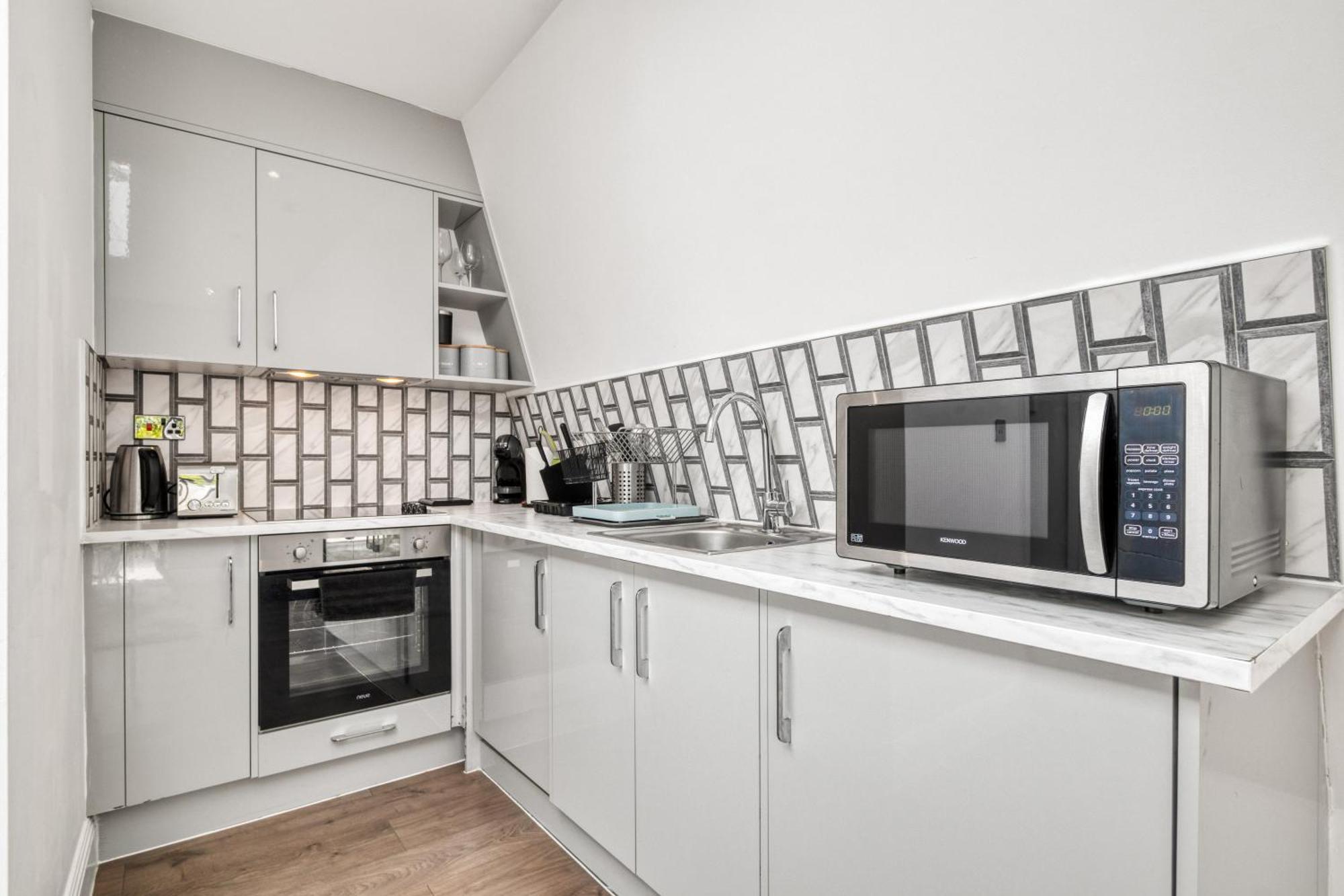 Luxurious Hidden Gem In Wandsworth Appartement Londen Buitenkant foto