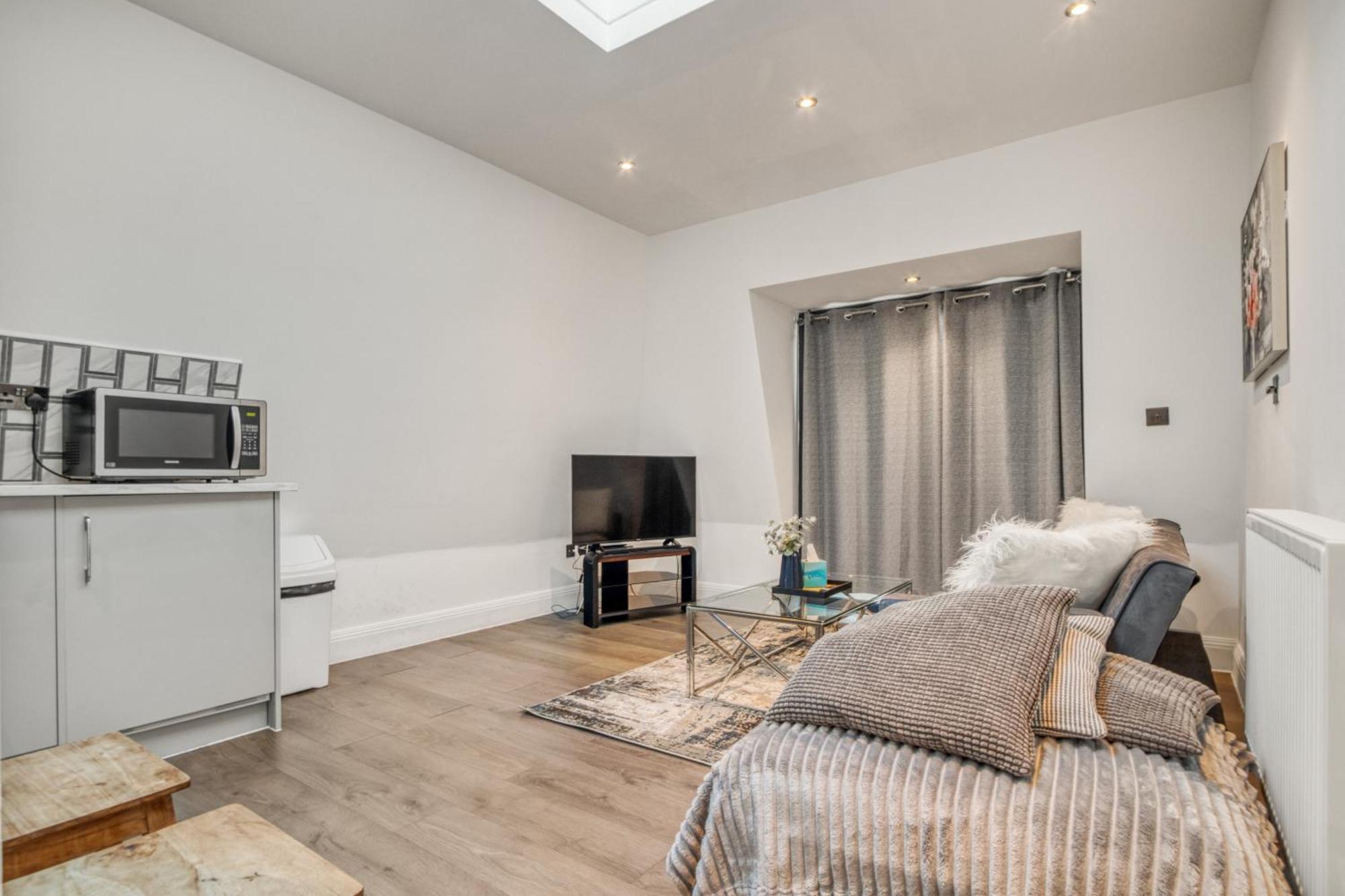 Luxurious Hidden Gem In Wandsworth Appartement Londen Buitenkant foto